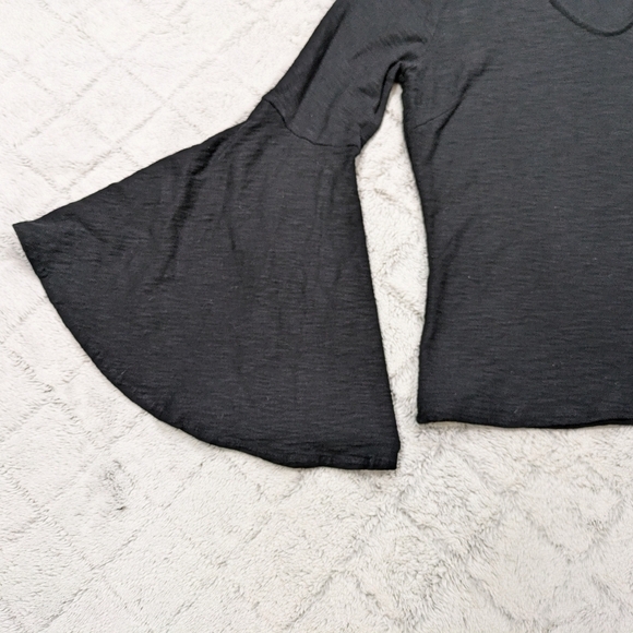 Anthropologie Postmark Shirt Women's L Black Andie Bell Sleeve Top V-Neck Boho - Picture 2 of 7